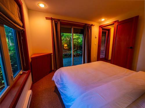 The Cabins At Terrace Beach