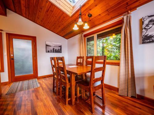 The Cabins At Terrace Beach