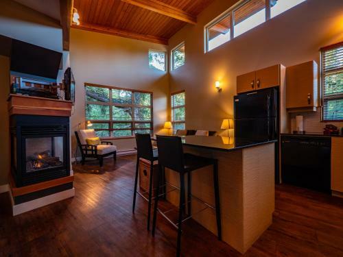 The Cabins At Terrace Beach