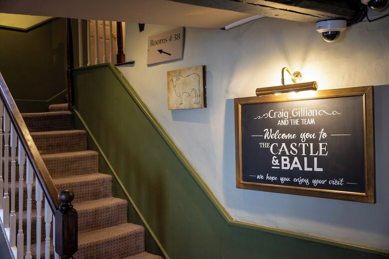 Hotel Castle And Ball