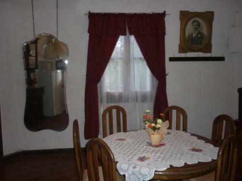 Hostal Cotroneo