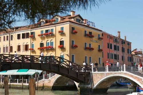 Hotel Arlecchino