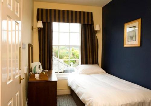 Hotel Saracens Head
