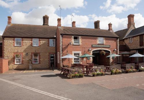 Hotel Saracens Head