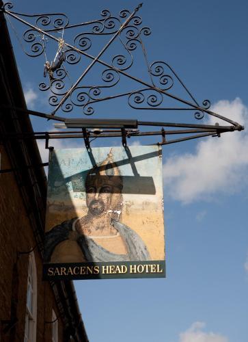 Hotel Saracens Head