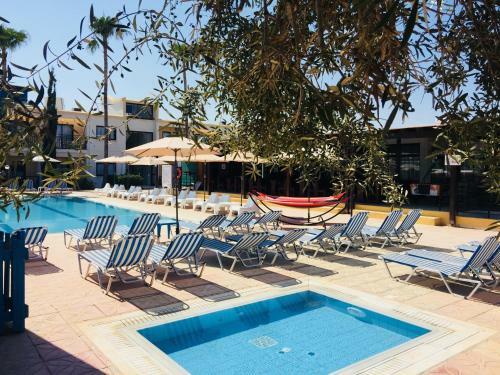 Carina Hotel Apartments