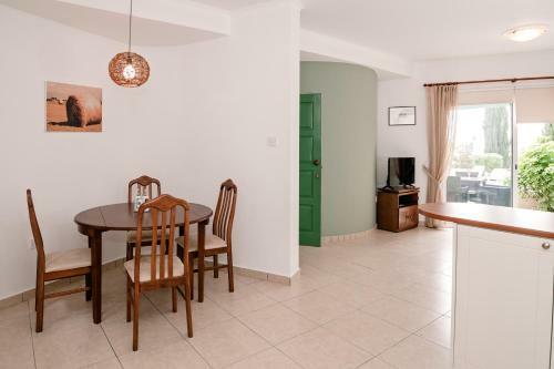 Artemis Maria Apartment