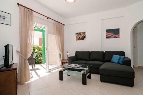 Artemis Maria Apartment