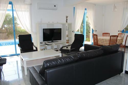 Olive Beach Villa