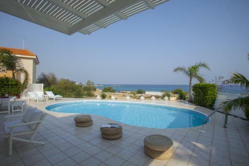 Mimoza Seafront Villa