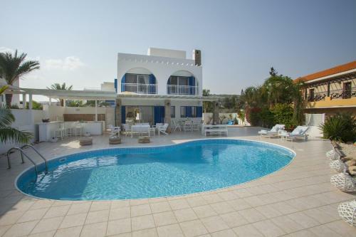 Mimoza Seafront Villa
