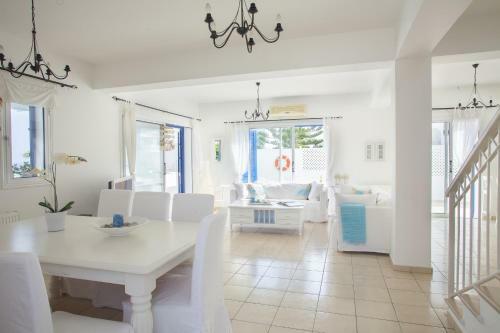 Mimoza Seafront Villa