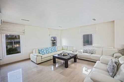 Leana Front Line Villa