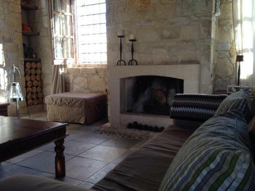 Villa Lofou Traditional Stone House