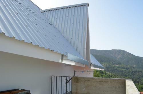 Prodromos Village House