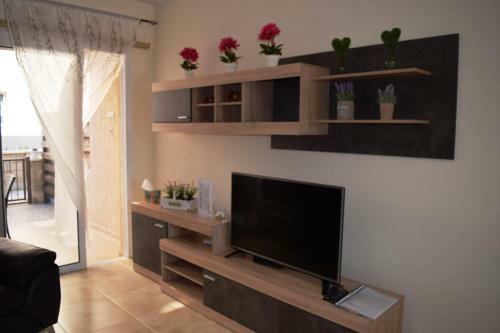 Zephyros Apartment