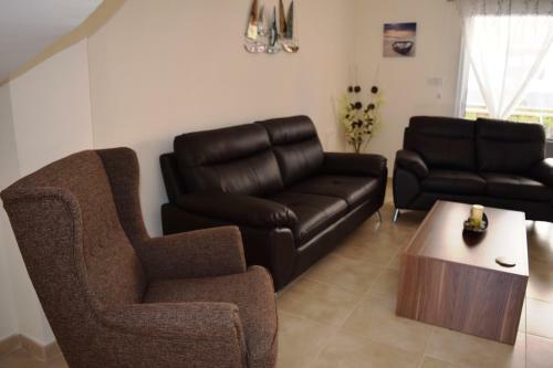 Zephyros Apartment