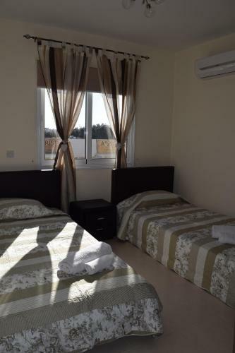 Zephyros Apartment