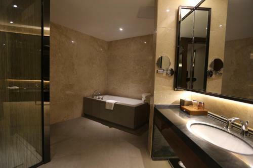 Cheung Chau Hotel