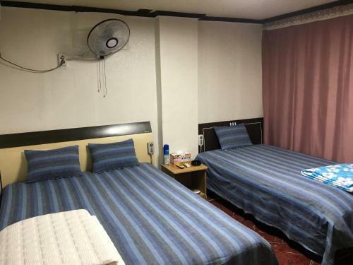 Coin Motel