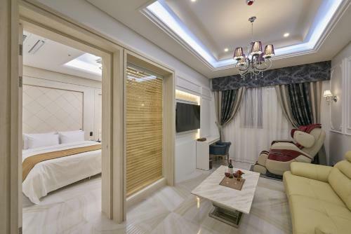 Dubai Hotel