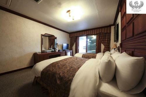 Gunsan River Hill Tourist Hotel