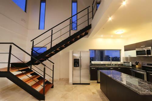 Hotel Sky Penthouses At Oceano