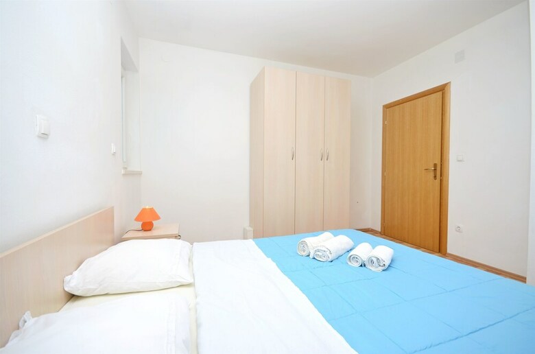 Apartments Miroslav