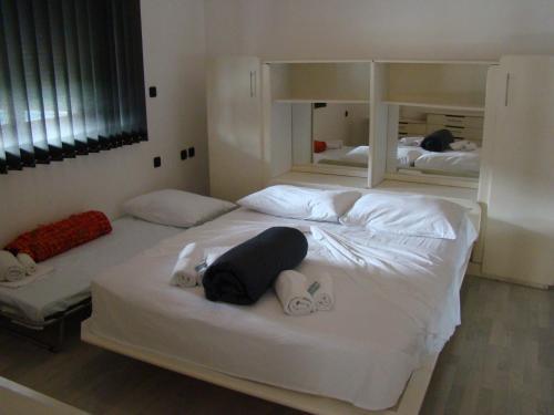 Apartments Nec