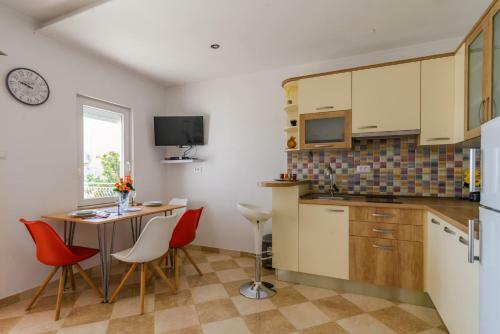 La Bodega Apartments