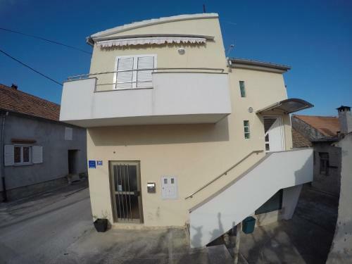 Apartments Suzy Sukosan