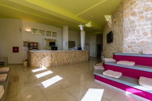 Hostel Zr?e