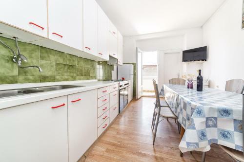 Hostal Sobe Mate?a