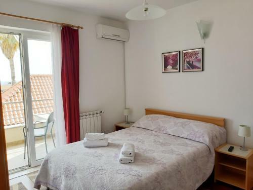 Apartments Deranja