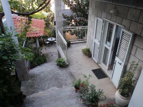 Apartments Deranja