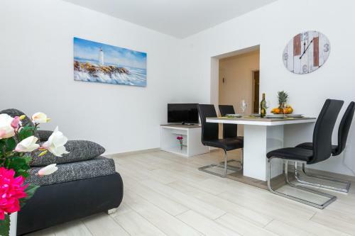 Apartments Gaj 2