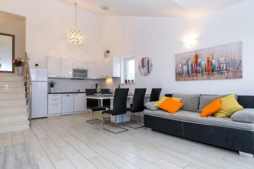 Apartments Gaj 2
