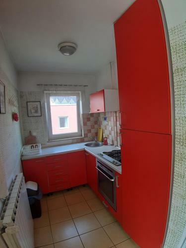Ravnice Youth Hostel