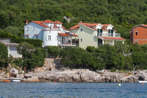 Apartments Vukeli?