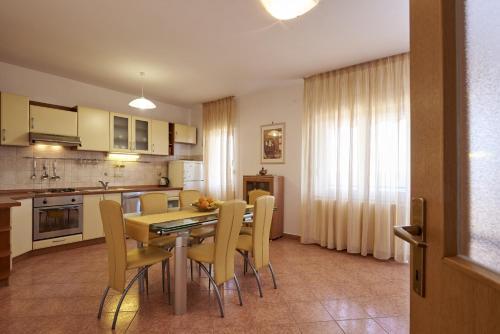 Apartments Renato