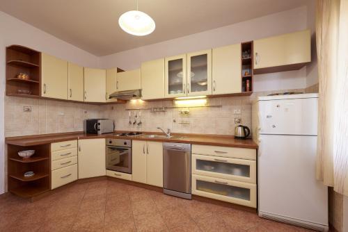 Apartments Renato