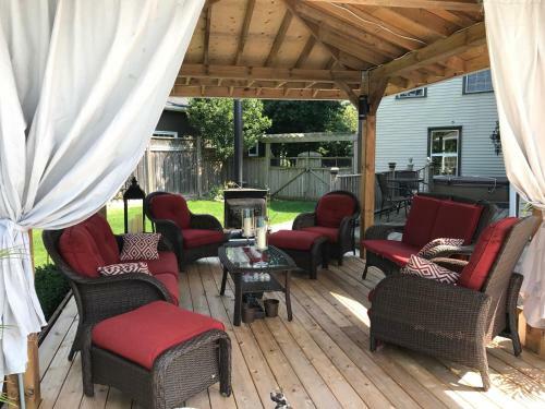 Twin Maples Bed And Breakfast