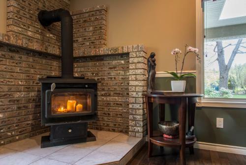 Bed & Breakfast E'laysa Guesthouse And Vineyard Retreat
