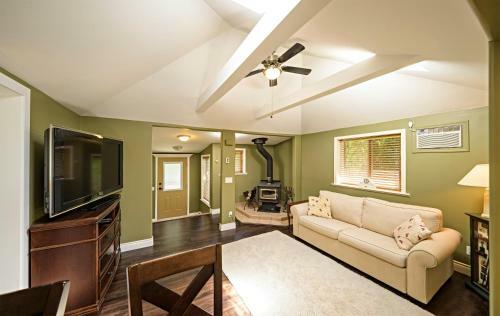 Bed & Breakfast E'laysa Guesthouse And Vineyard Retreat