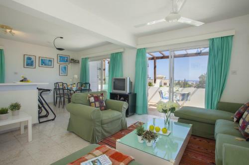 Protaras Holiday Suite Annie