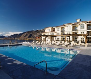 Hotel Walnut Beach Resort