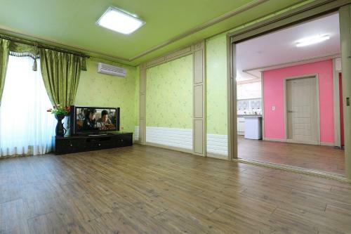Yeowoogneul Pension