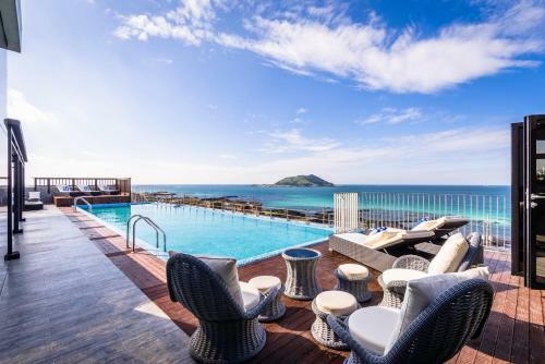 Aguila Hotel Jeju Oceano Suite
