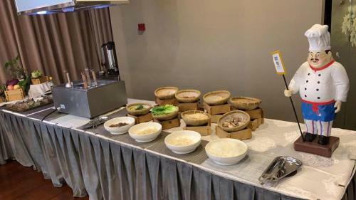 Yuwa Serviced Aparthotel
