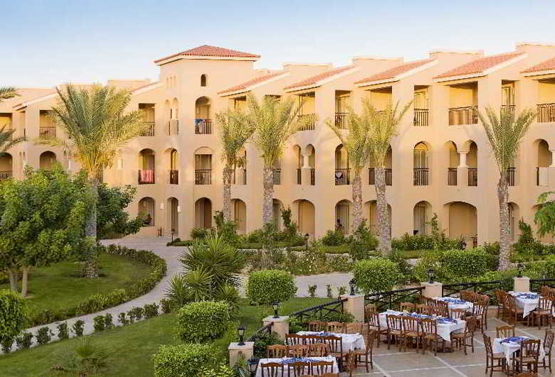 Hotel Jaz Almaza Beach